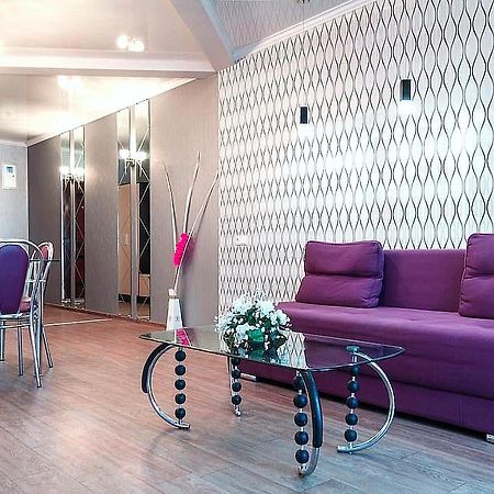 Sobornaya Art-Deco Style Apartment นิโกลาเยฟ ภายนอก รูปภาพ